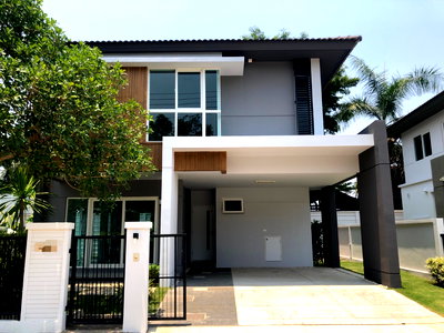 เช่าบ้านเดี่ยว รวมโชค มอลล์ : ✅ให้เช่าบ้านในโครงการ สีวลีมีโชค ใกล้ NIS 3ห้องนอน 37,000บาท☎️064-792-4426(เบญ)