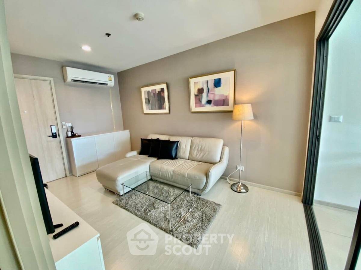 รูป คอนโด 1-ห้องนอน ที่ ริทึ่ม สุขุมวิท42 ใกล้ BTS เอกมัย (ID 2744052) - รูปที่ 2/8