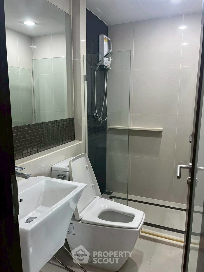 รูป คอนโด 2-ห้องนอน ที่ ริธึ่ม สุขุมวิท 50 ใกล้ BTS อ่อนนุช (ID 2362429) - รูปที่ 9/12