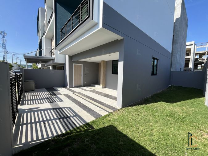 3-bed townhouse for sale, 203 sqm, 31.2 sq wah, Nirvana DEFINE Krungthep Kreetha