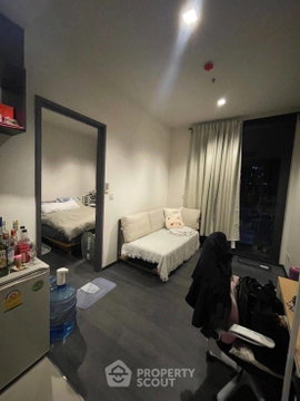 1-BR Condo at The Edge Sukhumvit 23 near MRT Sukhumvit (ID 2738958)