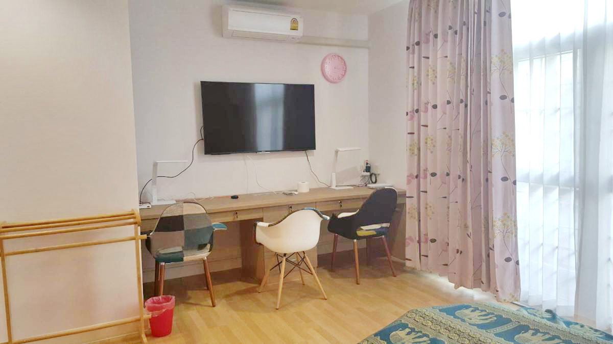 รูป ให้เช่า บ้านทาวน์โฮมพร้อมเฟอร์นิเจอร์ บิ้วอิน หลังมุม หมู่บ้านฟลอร่าวงศ์สว่าง  - รูปที่ 10/27