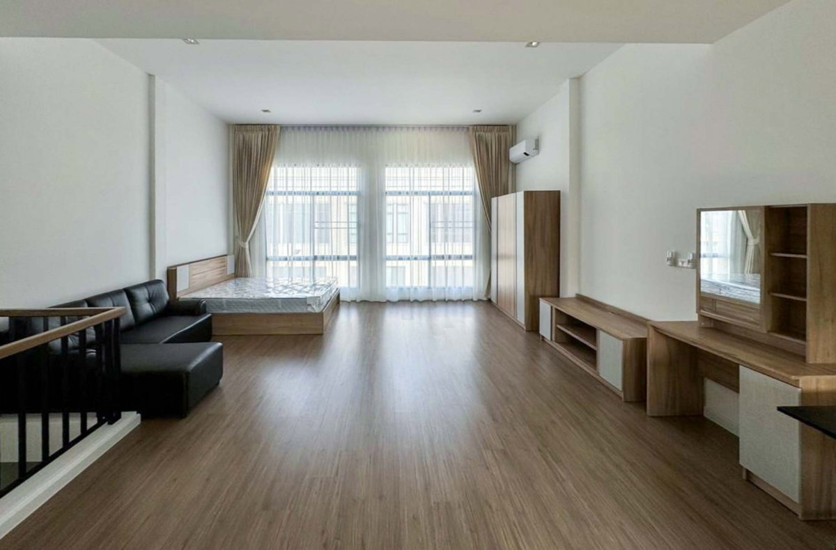 รูป ให้เช่า บ้าน Q Prime สุขุมวิท 77 ทาวน์โฮม 3 ชั้น หลังมุม แบบ 3 นอน 4 น้ำ 46 ตรว 180 ตรม พร้อมเฟอร์ ใกล้ MRT ศรีนุช อ่อนนุช ศรีนครินทร์ : KT26R-006 - รูปที่ 11/12