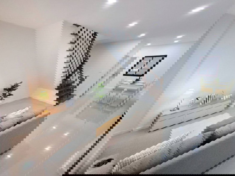 รูป ขายทาวน์เฮ้าส์ หมู่บ้านศิริวรรณชวนชม (บางบัวทอง) เนื้อที่ 16 ตารางวา 3 ห้องนอน 2 ห้องน้ำ ตกแต่งใหม่พร้อมอยู่ - รูปที่ 1/18