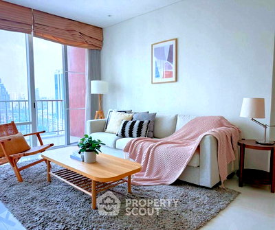 Condos for rent : 2-BR Condo at Fullerton Sukhumvit near BTS Ekkamai (ID 2411119)