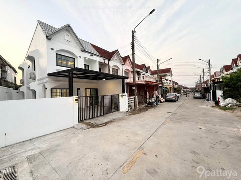 ขาย | ทาวน์เฮาส์ 2 ชั้น หลังริม – สยามคันทรีคลับ พัทยา