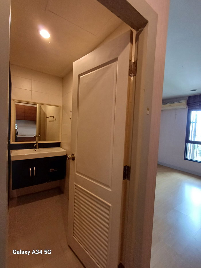 รูป ขาย Di Classe Condominium - ดิคลาสเซ่ คอนโดมิเนียม สภาพดีมาก - รูปที่ 3/8