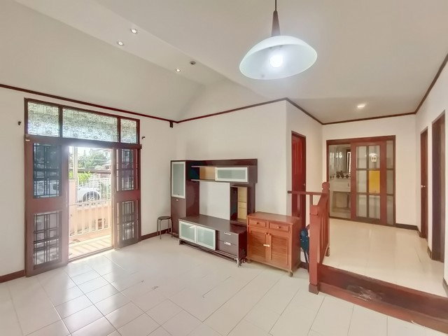 รูป บ้านเดี่ยวพร้อมอยู่ ใกล้สนามบินดอนเมือง ทำเลดีมาก! ✈️ “ซื้อแล้วอยู่ได้เลย” ต้องดูหลังนี้! - รูปที่ 6/24