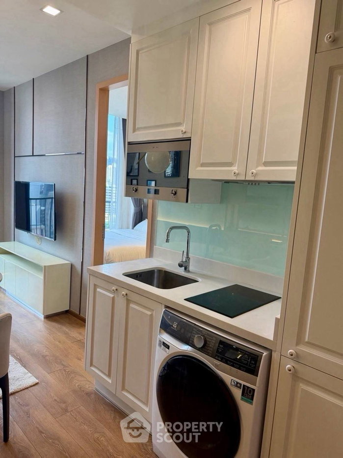 รูป คอนโด 1-ห้องนอน ที่ โนเบิล บีอี 33 สุขุมวิท ใกล้ BTS พร้อมพงษ์ (ID 2605727) - รูปที่ 8/8