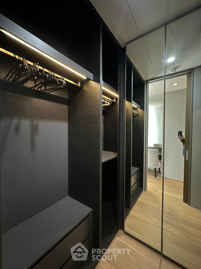 รูป คอนโด 2-ห้องนอน ที่ ศาลาแดง วัน ใกล้ MRT สีลม (ID 2439395) - รูปที่ 5/10