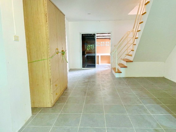 รูป เฉลิมพระเกียรติ ร.9 44-52 ประเวศ ใหญ่มาก 2คูหา ทาวน์เฮาส์ 3 นอน 2 น้ำ ใกล้ สวนหลวง ร.9 900 ม. 24 ตร.ว.188ตร.ม. หลังหัวมุม - รูปที่ 8/8