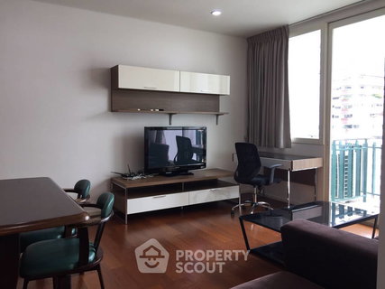 2-BR Condo at Wind Sukhumvit 23 near BTS Asok (ID 563922)