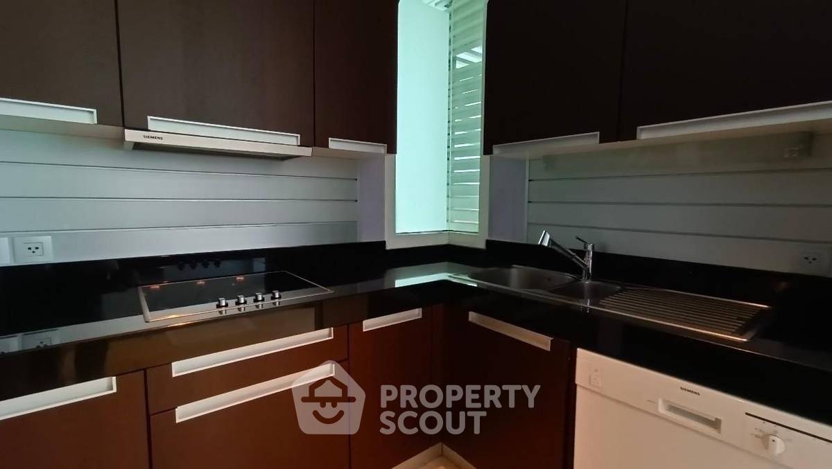 รูป คอนโด 2-ห้องนอน ที่ ดิ อินฟินิตี้ คอนโดมิเนียม ใกล้ BTS ช่องนนทรี (ID 2746439) - รูปที่ 2/18