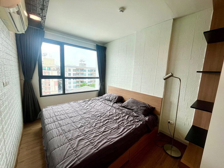 รูป ห้องใหญ่ คอนโด Proud 3 แจ้งวัฒนะ แบบ 1 ห้องนอน 35 ตรม. ชั้น 8 มีเครื่องซักผ้า ของครบ เพียง 9,500 บาท - รูปที่ 1/12