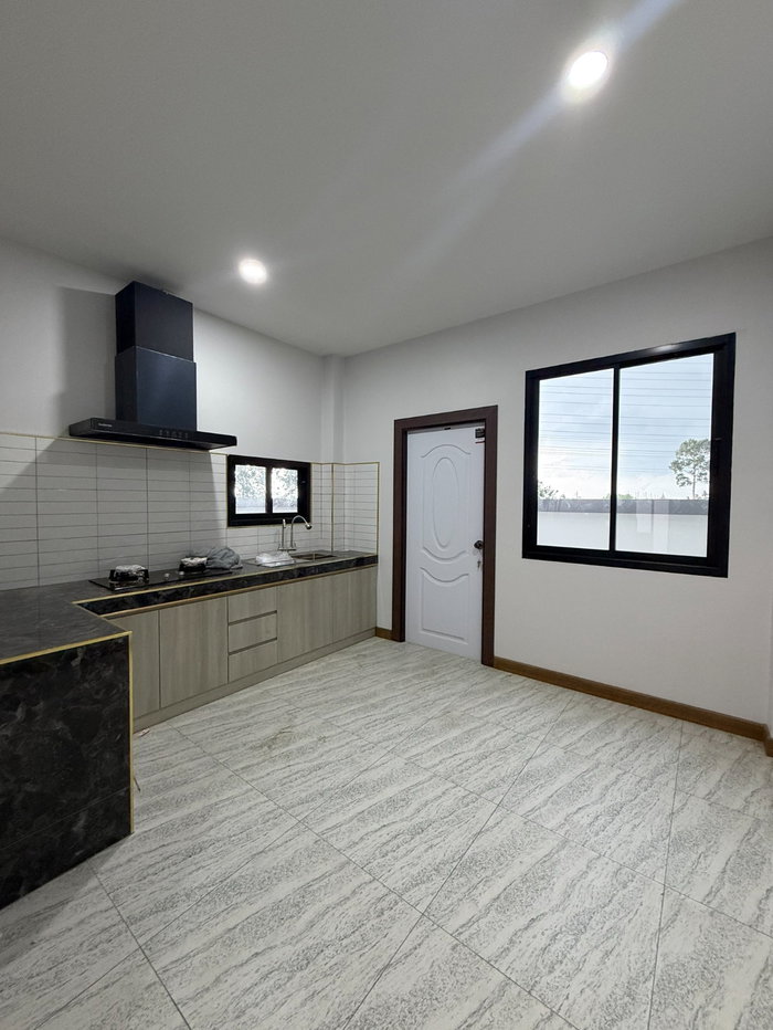 รูป บ้านเดี่ยวพัทยา บ้านใหม่ 2ชั้น 4ห้องนอน 3ห้องน้ำ ทรงโมเดิร์น ทำเลดี ใกล้เทศบาลหนองปลาไหล ใกล้ทางด่วนมอเตอร์เวย์ - รูปที่ 7/18
