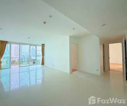 2 Bedroom Condo for sale at Fullerton Sukhumvit 1746052