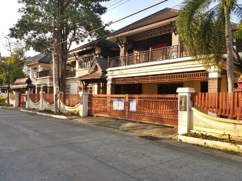 รูป บ้านเดี่ยว 2 ชั้น กุลพันธ์วิลล์ 5    เชียงใหม่-ฮอด (108) ต. แม่เหียะ อ.เมืองเชียงใหม่ จ.เชียงใหม่ (ราคา 5,000,000 บาท)  - รูปที่ 2/9