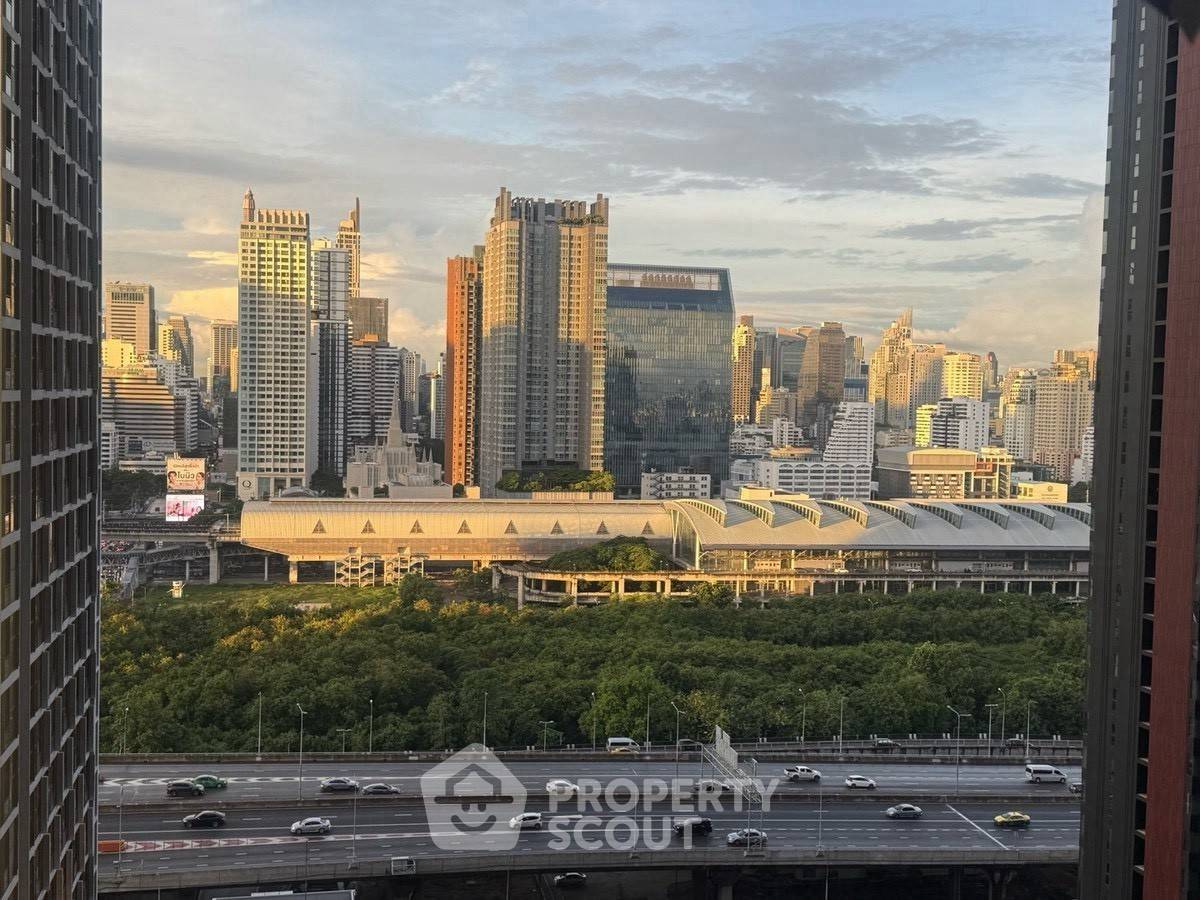 รูป คอนโด 1 ห้องนอน ชั้นสูง 22 35 ตร.ม. โครงการ ไลฟ์ อโศก-พระราม 9 ใกล้ MRT พระราม 9 300 ม. (ID 2470503) - รูปที่ 2/16