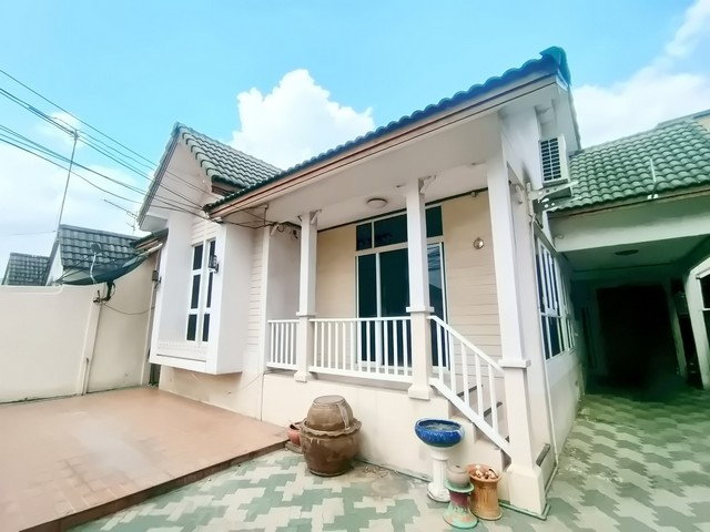 รูป บ้านเดี่ยวพร้อมอยู่ ใกล้สนามบินดอนเมือง ทำเลดีมาก! ✈️ “ซื้อแล้วอยู่ได้เลย” ต้องดูหลังนี้! - รูปที่ 2/24