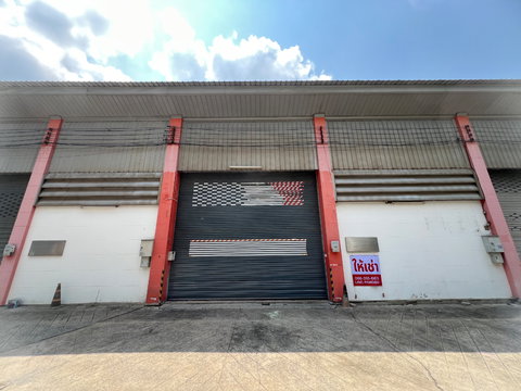 ให้เช่าโกดังซอยพระแม่การุณใกล้ทางด่วนศรีสมาน