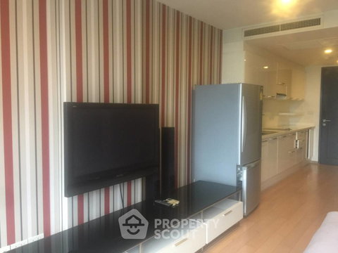 1-BR Condo at Noble Ambience Sarasin near BTS Ratchadamri (ID 881788)