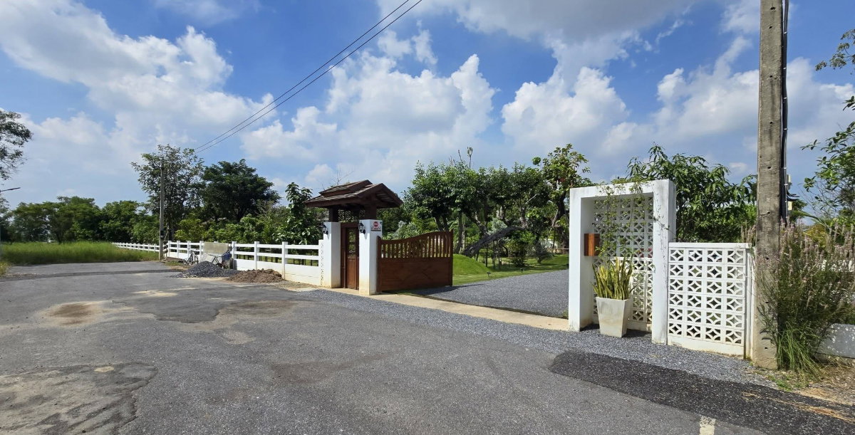 รูป วิลล่าริมน้ำสไตล์ไทยประยุกต์ – ใกล้ มศว. องครักษ์ รังสิต ใหญ่มากกว่า 600 กว่าตารางวา  - รูปที่ 29/59