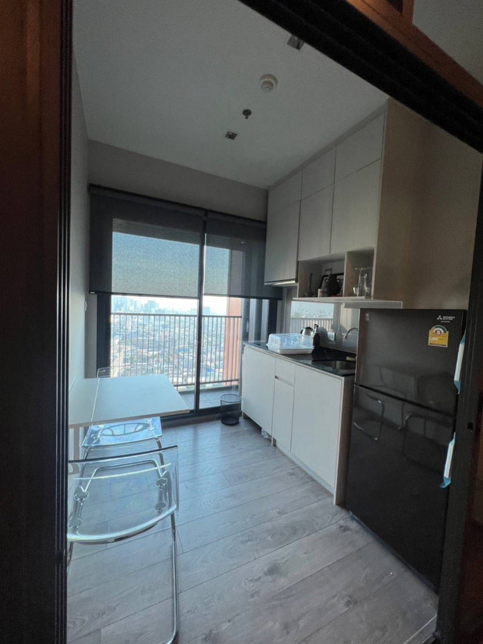 รูป ❣️ว่าง❣️ ห้องสวย ติดmrt เดินทางสะดวก 🚈🚈 เฟอร์+เครื่องใช้ไฟฟ้าครบ ✅️✅️สนใจติดต่อ 085-235-1309 ยุ้ย - รูปที่ 5/8