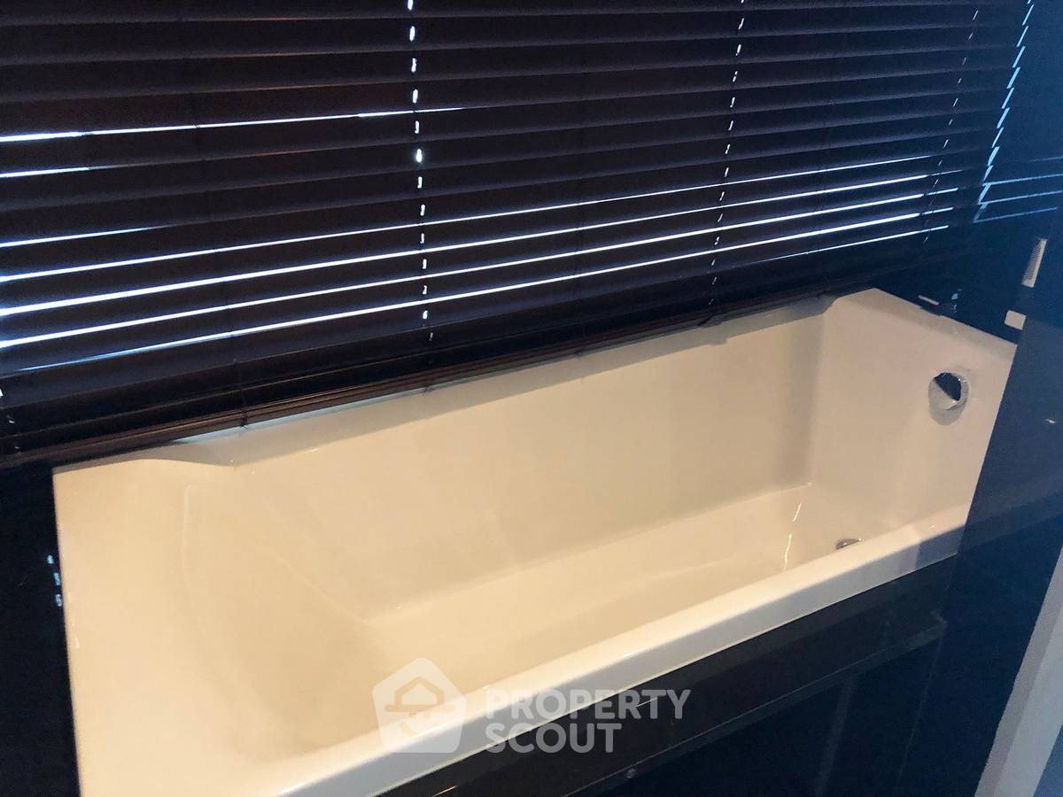 รูป คอนโด 1-ห้องนอน ที่ ริทึ่ม สุขุมวิท 36-38 ใกล้ BTS ทองหล่อ (ID 2743010) - รูปที่ 8/9