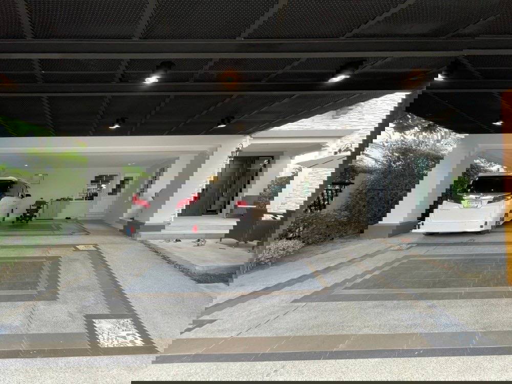 รูป ให้เช่า บ้านหรูแปลงมุม โครงการนันทวัน รามอินทรา–พหลฯ 50  ทิศใต้   4 นอน 4น้ำ ที่ดิน 108 ตร.ว. ใช้สอย 291 ตร.ม.   จอดรถ 4 คัน  เฟอร์ครบ พร้อมอยู่ - รูปที่ 3/25