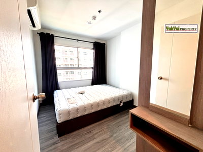 Condos for rent : The Trust @ BTS Erawan is a high-rise condo with Chao Phraya River views, located 0 meters from BTS Erawan station! 🚆 Enjoy quick access to Siam