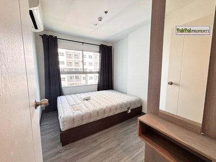 รูปภาพ The Trust @ BTS Erawan is a high-rise condo with Chao Phraya River views, located 0 meters from BTS Erawan station! 🚆 Enjoy quick access to Siam