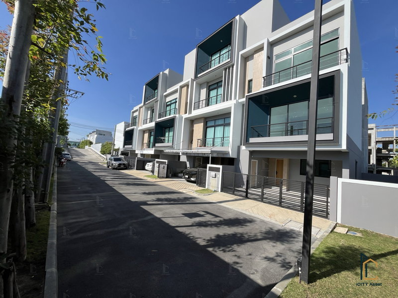 Townhouses for sale : ✅ Premium corner, private frontage 3b4b 11.5mb - Nirvana Define Krungthep Kreetha 📞Call 090 919 9898