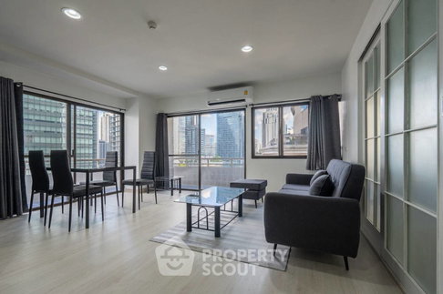 คอนโด 2-ห้องนอน ที่ สราญใจ แมนชั่น คอนโดมิเนียม ใกล้ BTS นานา (ID 2739682)