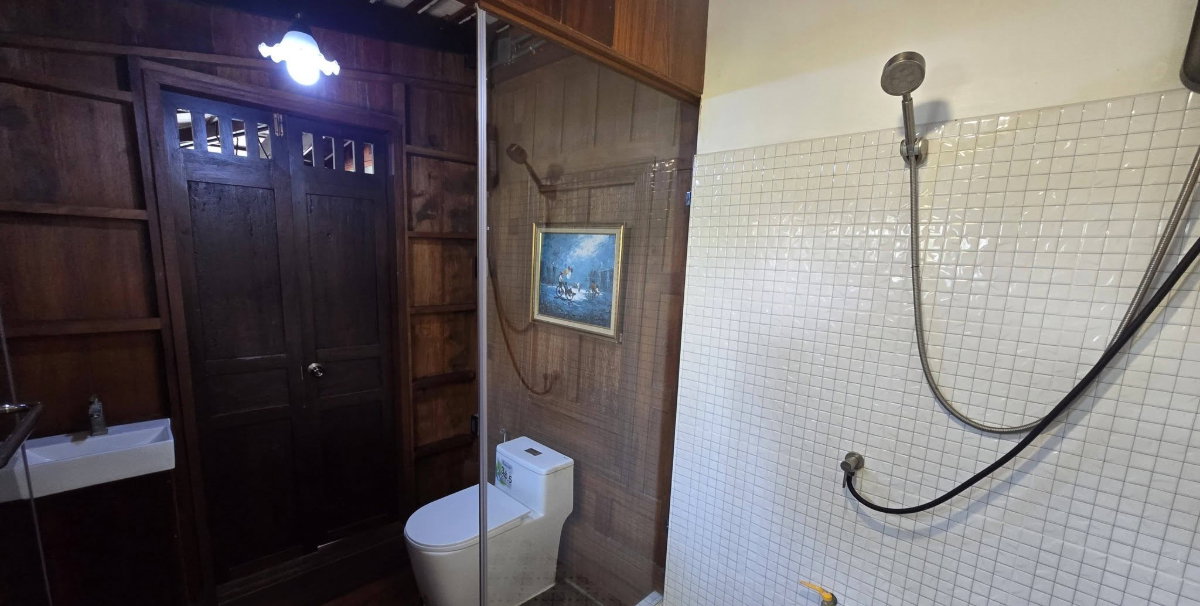 รูป วิลล่าริมน้ำสไตล์ไทยประยุกต์ – ใกล้ มศว. องครักษ์ รังสิต ใหญ่มากกว่า 600 กว่าตารางวา  - รูปที่ 56/59