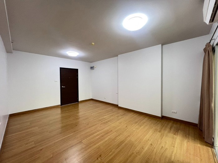 รูป 💥💥ขายด่วน!! Supalai Veranda รัชวิภา-ประชาชื่น Stu.ตึก West ชั้น 9 วิวสระ สภาพใหม่ เพียง 1.69 ล้านบาท เท่านั้น!! สนใจ Line: @atfirm💥💥 - รูปที่ 4/14