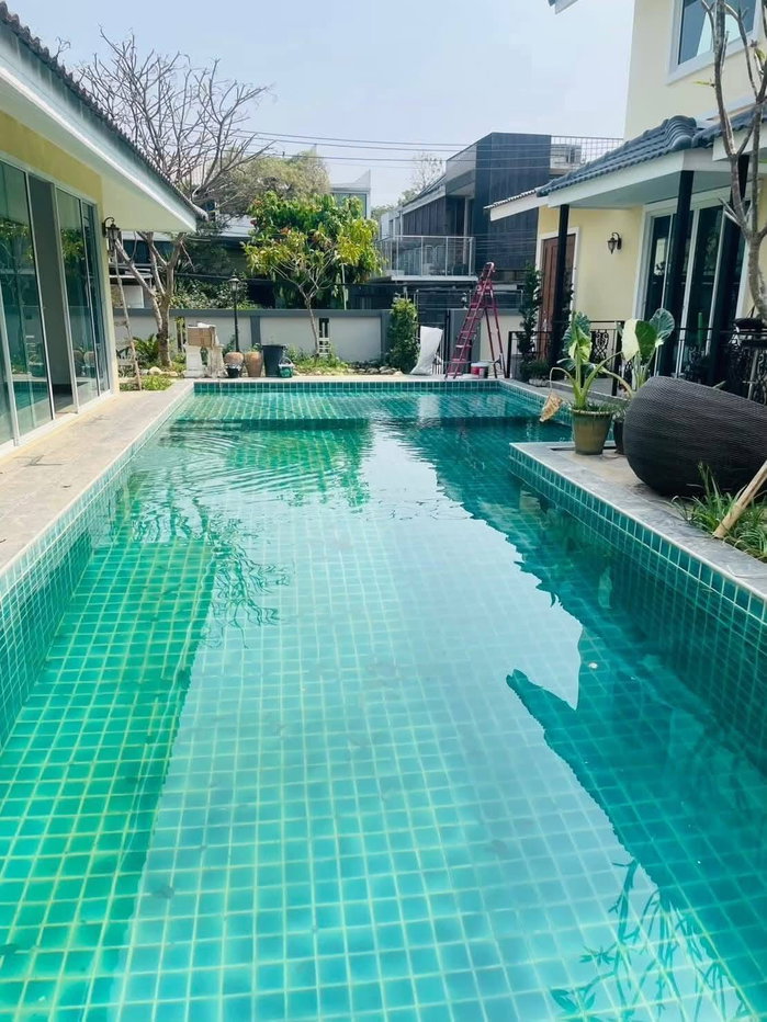 รูป ปล่อยเช่าพูลวิลล่าขนาดใหญ่พร้อมเฟอร์ฯ โซนอำเภอเมือง 14 ห้องนอน 15 ห้องน้ำ ใกล้นิมมาน ( อยู่ในหมู่บ้านเชียงใหม่เลคแลนด์ ) - รูปที่ 2/10