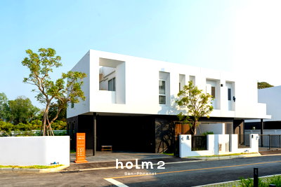 บ้านเดี่ยว รวมโชค มอลล์ : บ้านเชียงใหม่สไตล์โมเดิร์น โครงการ HOLM 2 บ้านแฝด ฟังก์ชัน 3 ห้องนอน 