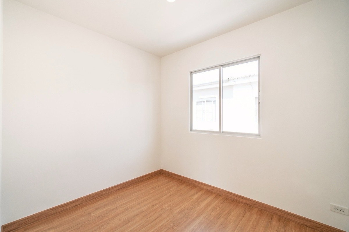 รูป ทาวน์โฮมรีโนเวทใหม่ทั้งหลัง ฟังก์ชันเหมาะสำหรับครอบครัวเริ่มต้น หรือคนทำงาน ดูแลง่าย ค่าใช้จ่ายไม่สูงราคาคุ้มค่า ทำเลอ่อนนุช–เฉลิมพระเกียรติ 87 - รูปที่ 29/30