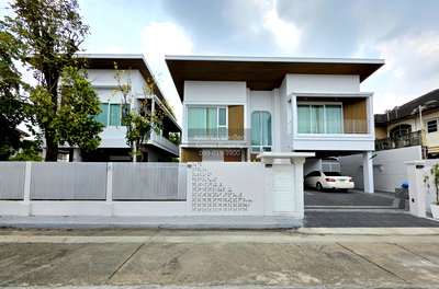 Houses for sale Bangkok : For Sale House , Kritsada Nakhon 31 , newly renovated , Salathammasop Sop , Thawi Watthana , Bangkok , CX-149312 ✅ Live chat with us ADD LINE @connexproperty ✅