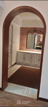 3-BR Condo at Baan Prida Condominium near BTS Nana (ID 515236)