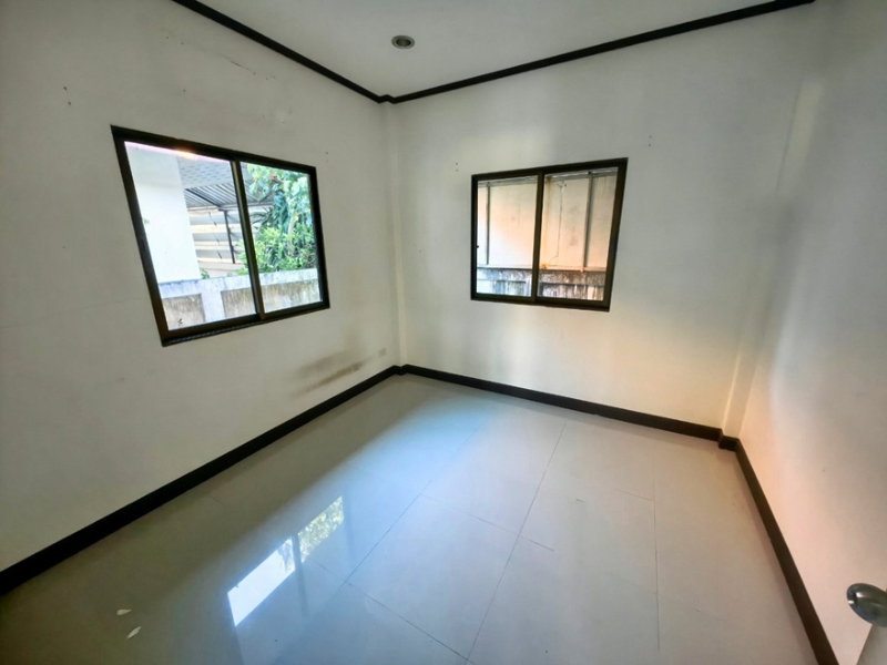 รูป บ้านแฝด 1 ชั้น พาเซ็นโต้  อาคาร ซอยพยูน ซ.18 ถนน เทศบาล58(เนินกระปรอก) ต. บ้านฉาง อ.บ้านฉาง จ.ระยอง (ราคา 1,364,000  บาท ) - รูปที่ 9/10