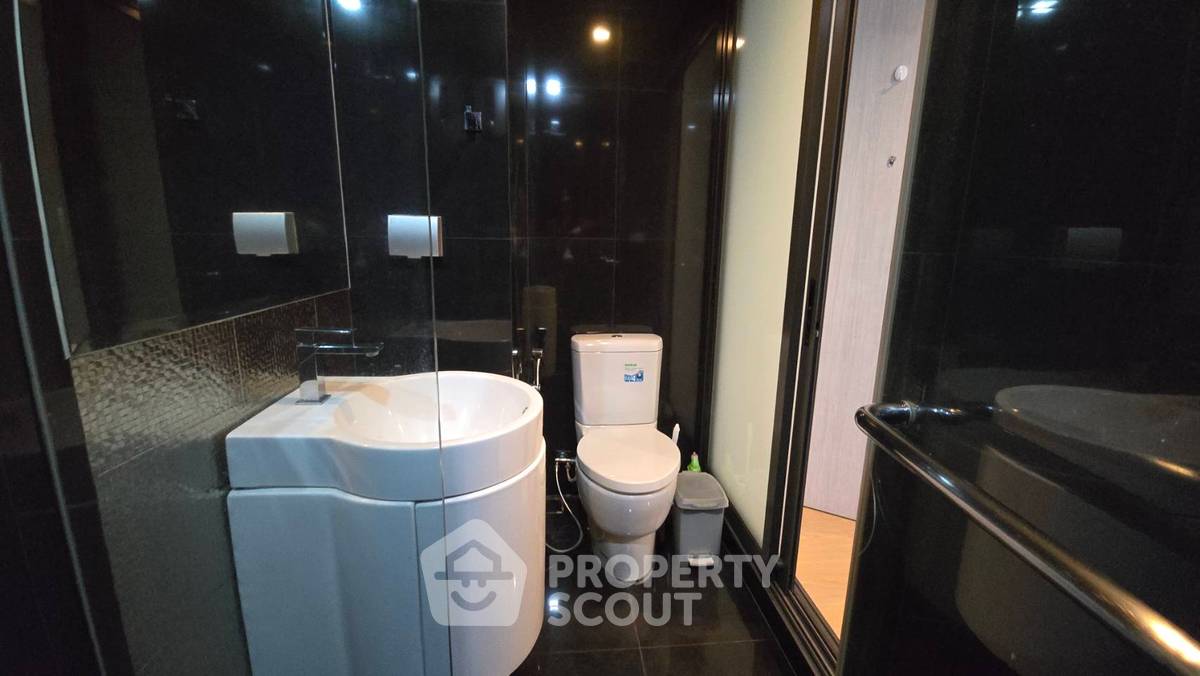 รูป คอนโด 1-ห้องนอน ที่ ริทึ่ม สุขุมวิท 36-38 ใกล้ BTS ทองหล่อ (ID 1853717) - รูปที่ 7/8