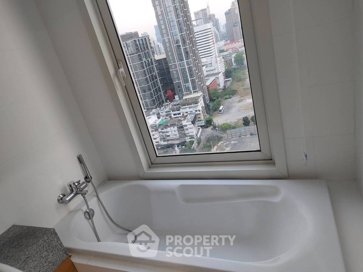 รูป คอนโด 2-ห้องนอน ที่ แมนฮัตตัน ชิดลม ใกล้ BTS ชิดลม (ID 513093) - รูปที่ 9/9