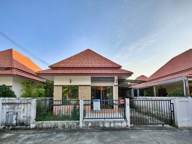 บ้านแฝด 1 ชั้น พาเซ็นโต้  อาคาร ซอยพยูน ซ.18 ถนน เทศบาล58(เนินกระปรอก) ต. บ้านฉาง อ.บ้านฉาง จ.ระยอง (ราคา 1,364,000  บาท )