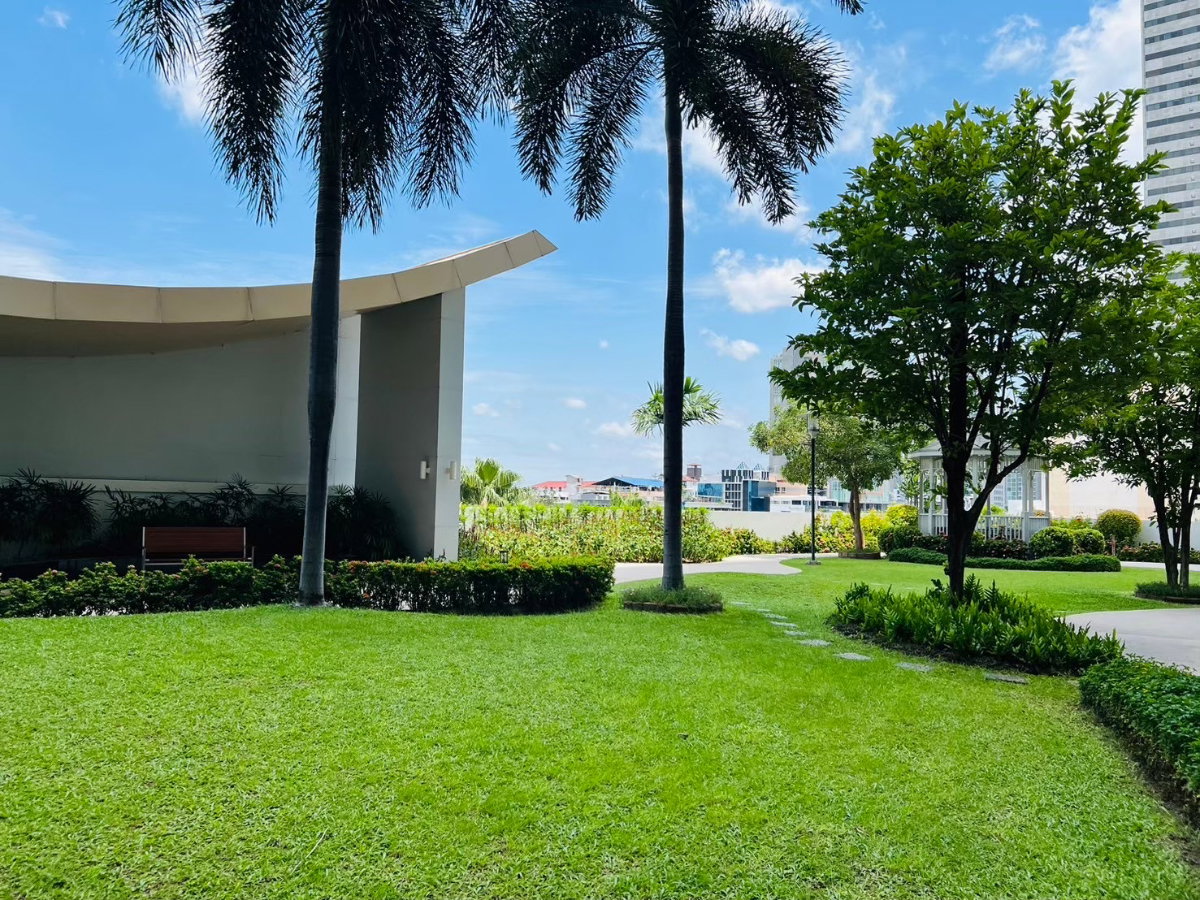 picture Q House Condo Sathon  For Sale 4,39 - 1/12