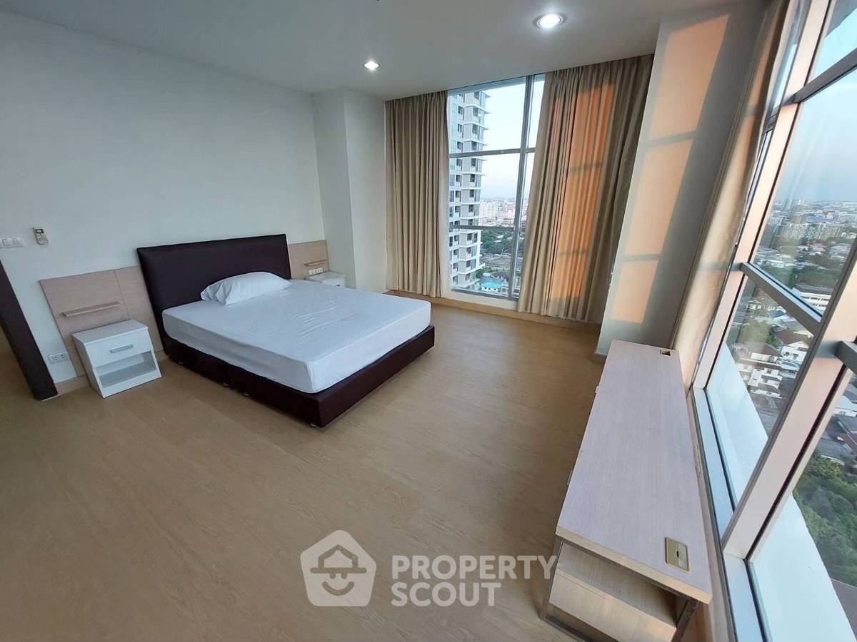 picture 2-BR Condo at Rhythm Ratchada near MRT Ratchadaphisek (ID 2751696) - 2/5