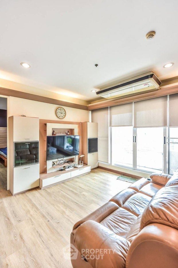 รูป คอนโด 3-ห้องนอน ที่ บ้านกลางกรุง สยาม-ปทุมวัน คอนโดมิเนียม ใกล้ BTS ราชเทวี (ID 2740018) - รูปที่ 1/8