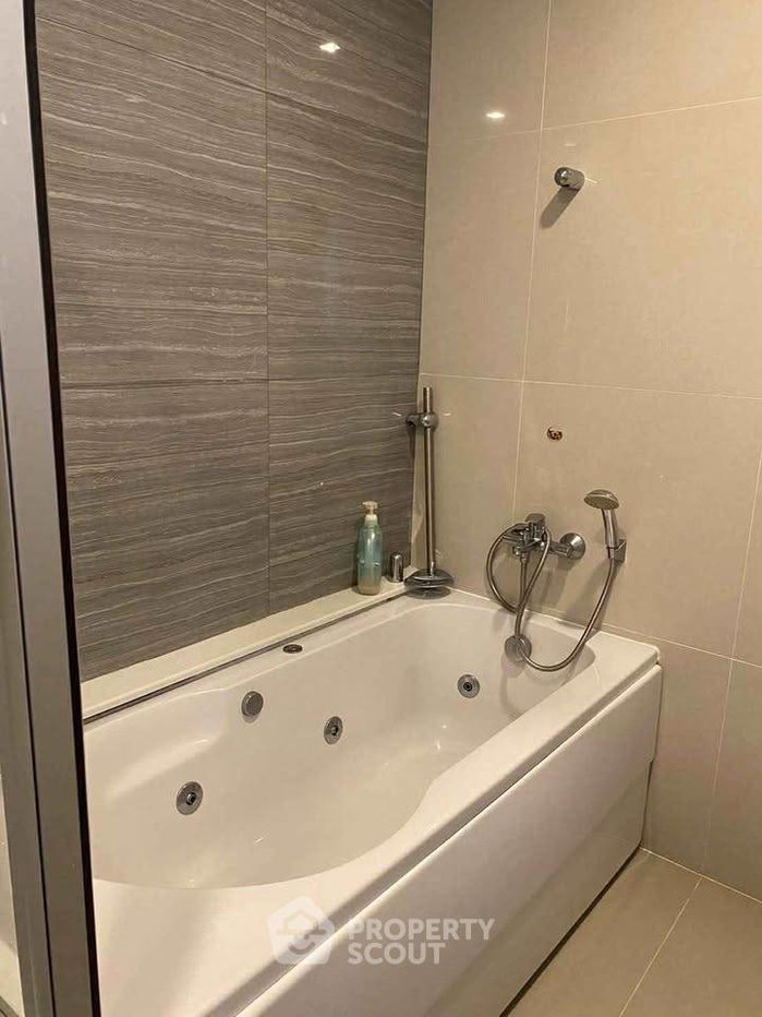 รูป คอนโด 2-ห้องนอน ที่ ไนท์บริดจ์ ดิ โอเชี่ยน ศรีราชา ใน สุรศักดิ์ (ID 2569092) - รูปที่ 7/10