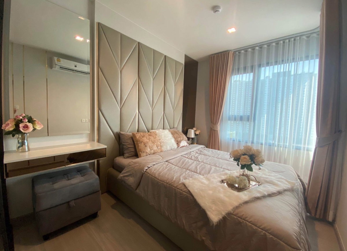 picture Life Sathorn                Sierra - 2/9