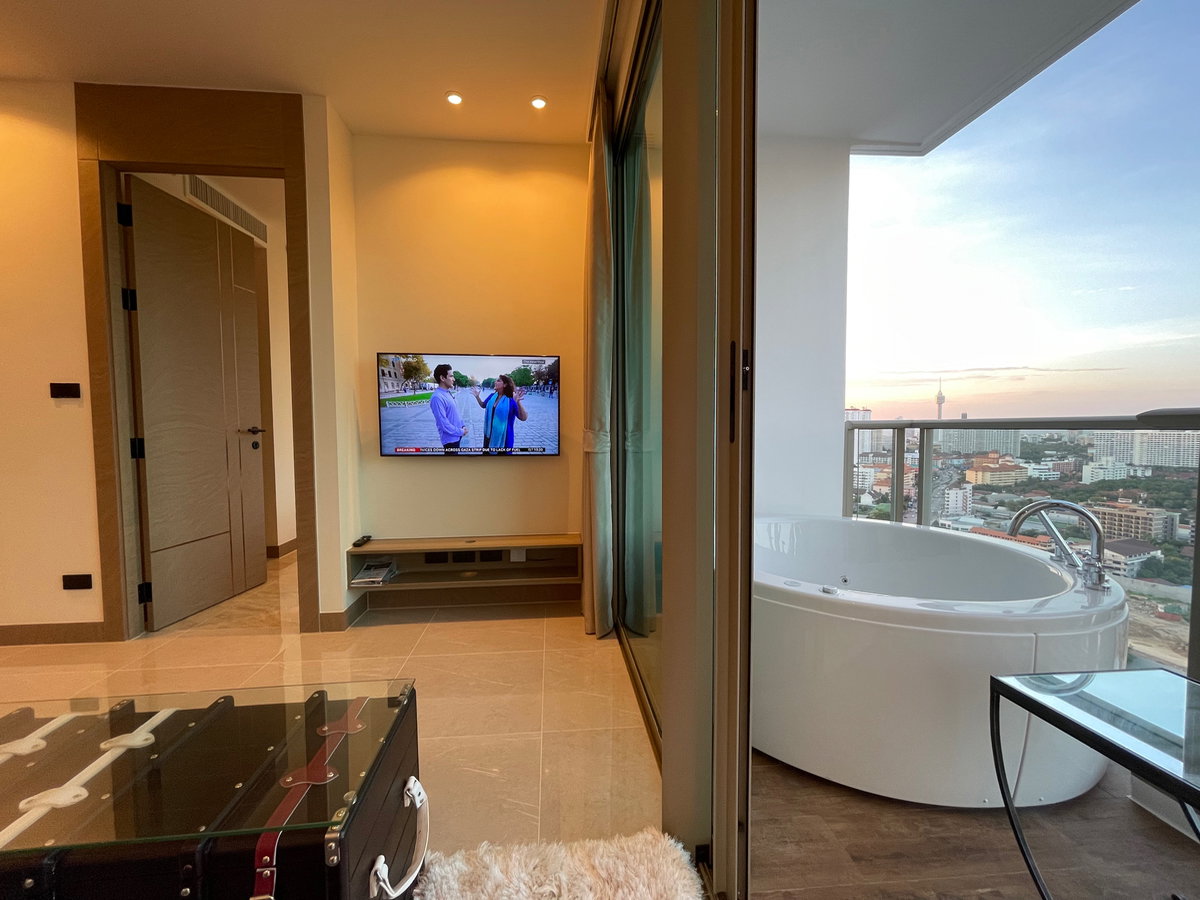 รูป For rent The Riviera Ocean Drive with Jacuzzi on balcony - รูปที่ 5/9